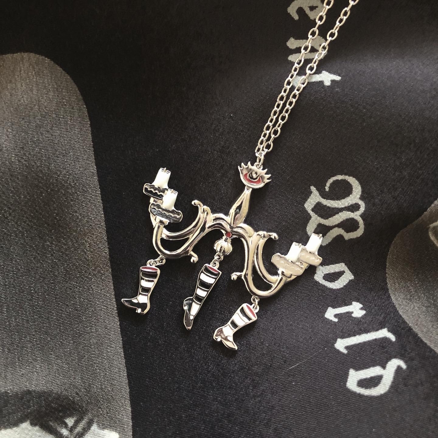 Pastel Goth Bunny acrylic pendant, goth keychain, rabbit pendant, harajuku  fashion, gothic lolita, witchcraft, kawaii keychain, rabbit gift